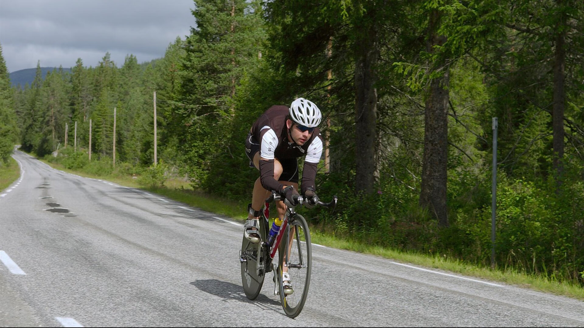 利物浦在欧冠中奋勇争夺，冲击冠军